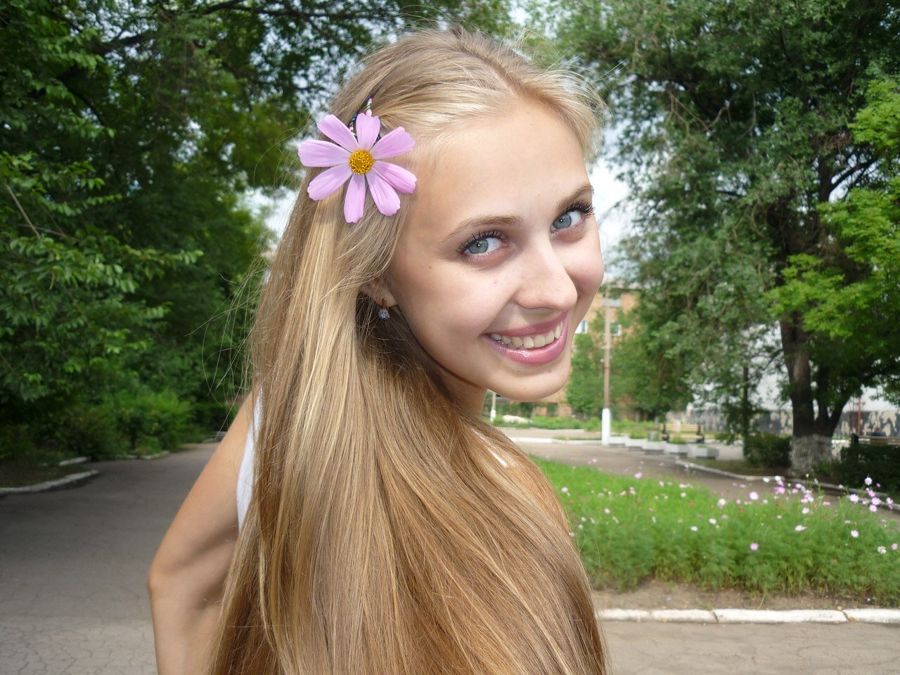 Почему хорошим девочкам не везет в любви - Левчук _0.jpg